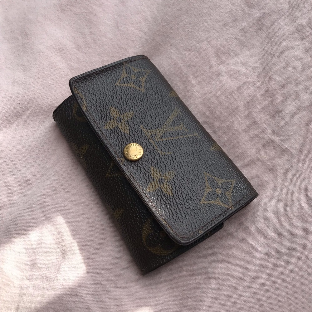 LOUIS VUITTON Monogram 6 Key Multicles Holder